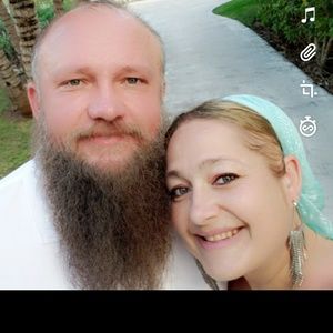 Meet your Posher, Zina